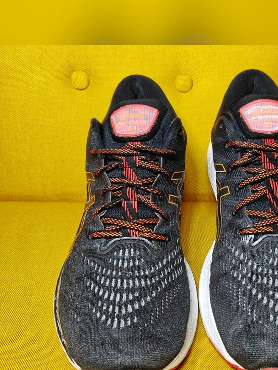 Athletic_Shoes